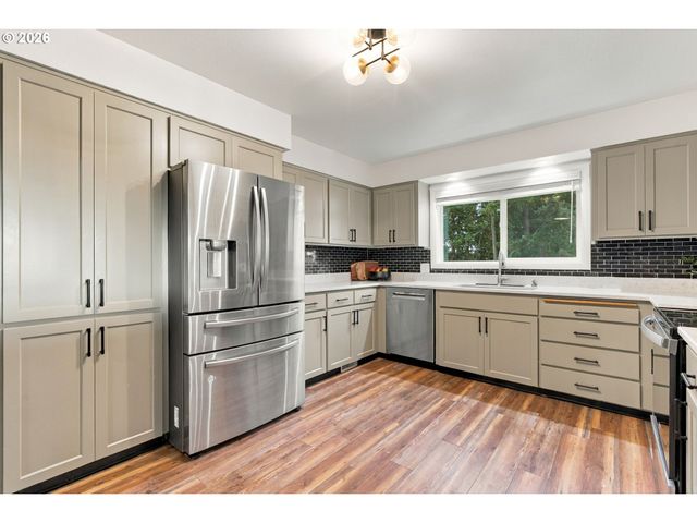 25590 S ELDORADO Rd, Mulino, OR 97042