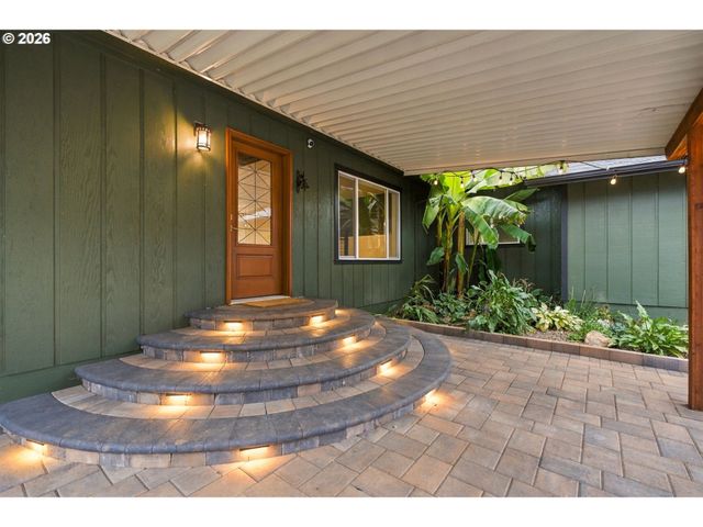 25590 S ELDORADO Rd, Mulino, OR 97042