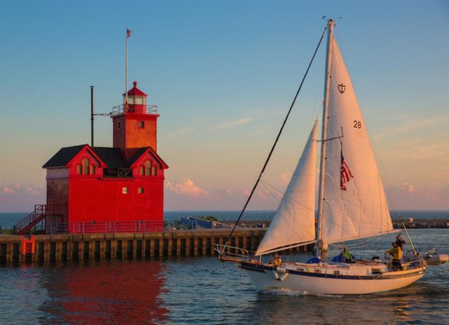 883 Main Street, Holland, MI 49423