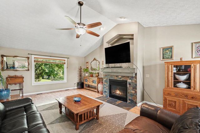 1894 Morningside Drive, Florence, KY 41042