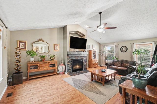 1894 Morningside Drive, Florence, KY 41042