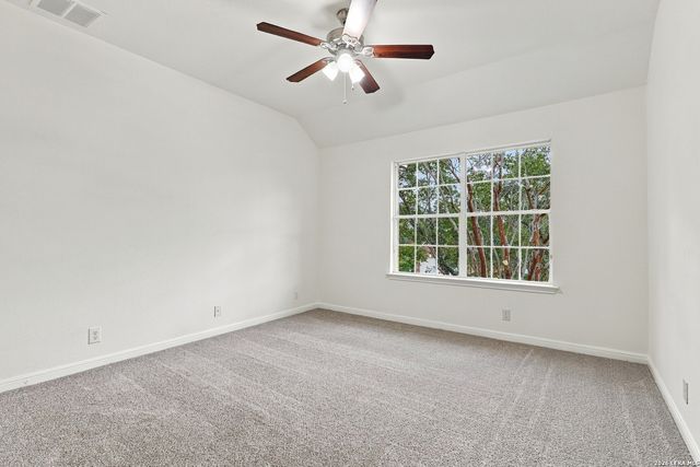 18619 Rogers Pl, San Antonio, TX 78258