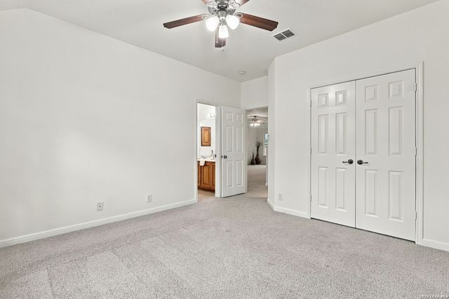 18619 Rogers Pl, San Antonio, TX 78258