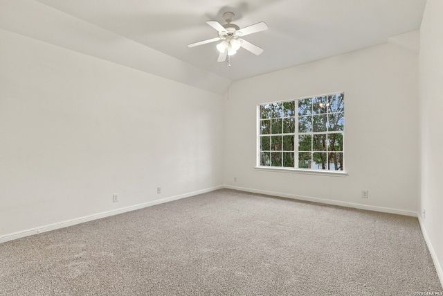 18619 Rogers Pl, San Antonio, TX 78258