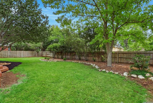 18619 Rogers Pl, San Antonio, TX 78258
