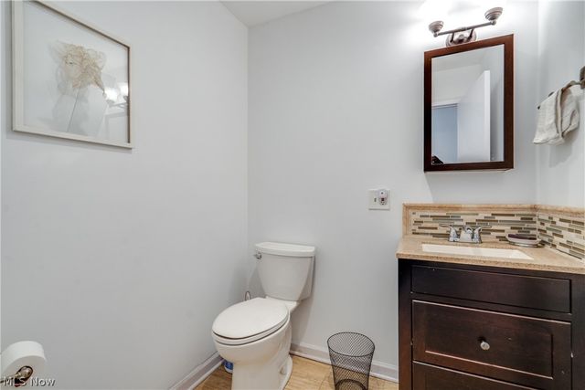 568 Hampshire Road, Fairlawn, OH 44333