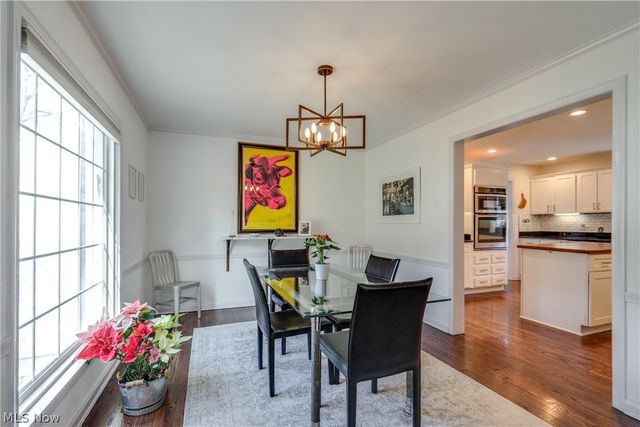 568 Hampshire Road, Fairlawn, OH 44333