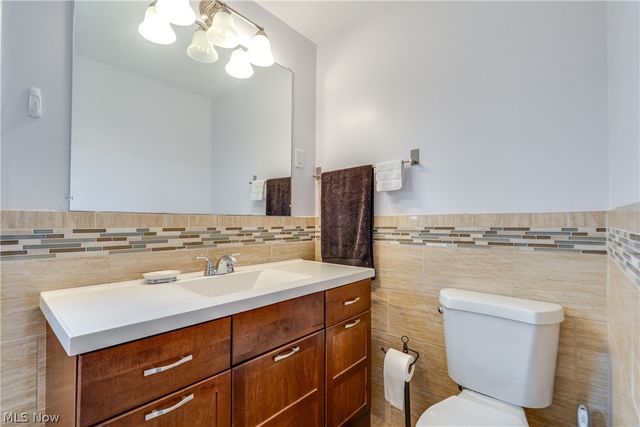 568 Hampshire Road, Fairlawn, OH 44333