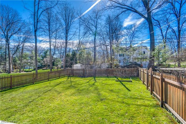 568 Hampshire Road, Fairlawn, OH 44333