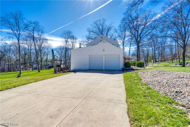 568 Hampshire Road, Fairlawn, OH 44333