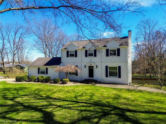 568 Hampshire Road, Fairlawn, OH 44333