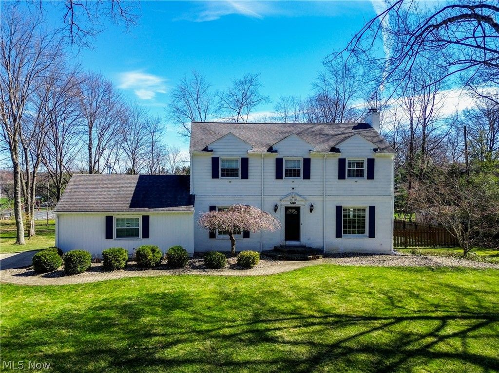 568 Hampshire Road, Fairlawn, OH 44333