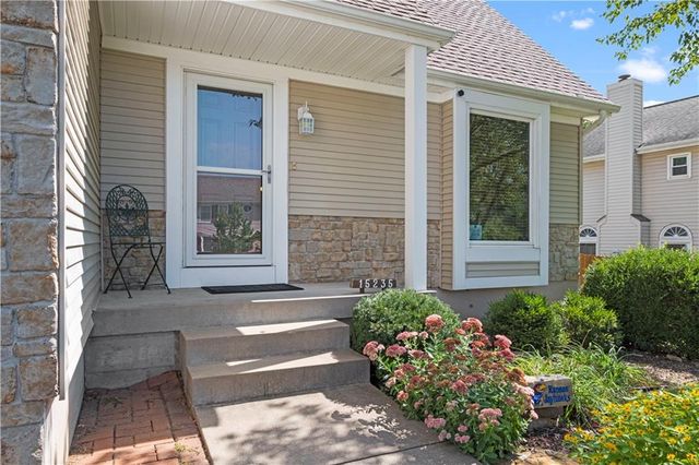 15235 Dearborn Street, Overland Park, KS 66223