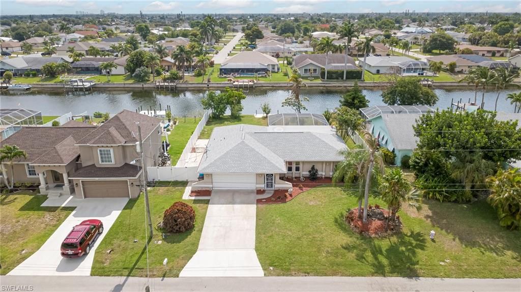 2301 SE 5th CT, CAPE CORAL, FL 33990 — photo 2