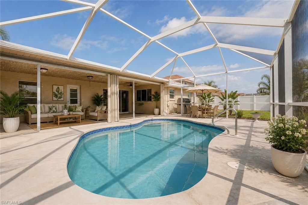 2301 SE 5th CT, CAPE CORAL, FL 33990 — photo 4