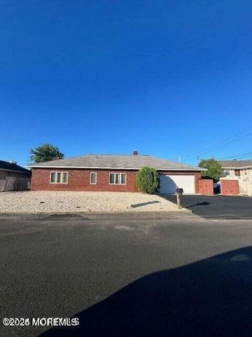 335 Cheryl Drive, Toms River, NJ 08753