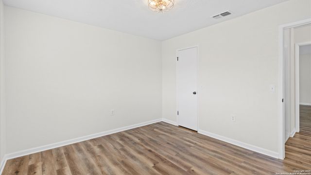 5815 Freemans Farm St, San Antonio, TX 78233