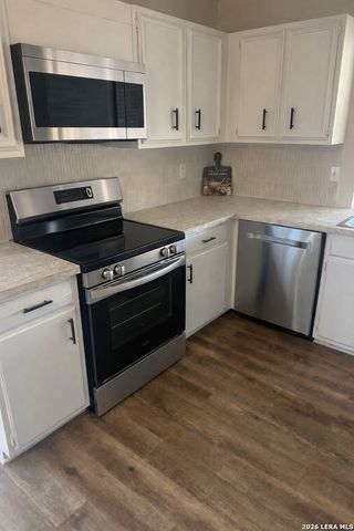 5815 Freemans Farm St, San Antonio, TX 78233