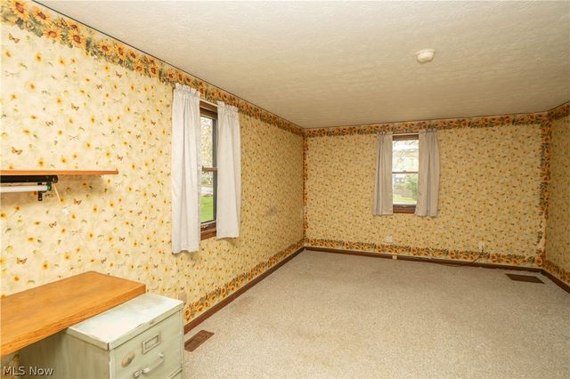 2909 Sanitarium Road, Akron, OH 44312