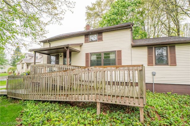 2909 Sanitarium Road, Akron, OH 44312