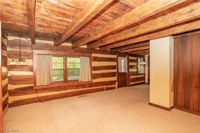 2909 Sanitarium Road, Akron, OH 44312