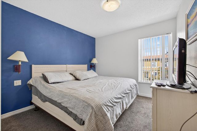 1066 PARK RIDGE CIRCLE, Kissimmee, FL 34746