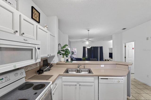 1066 PARK RIDGE CIRCLE, Kissimmee, FL 34746