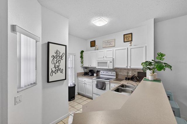 1066 PARK RIDGE CIRCLE, Kissimmee, FL 34746