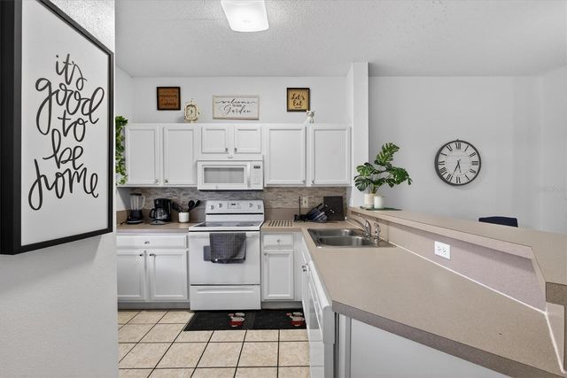 1066 PARK RIDGE CIRCLE, Kissimmee, FL 34746