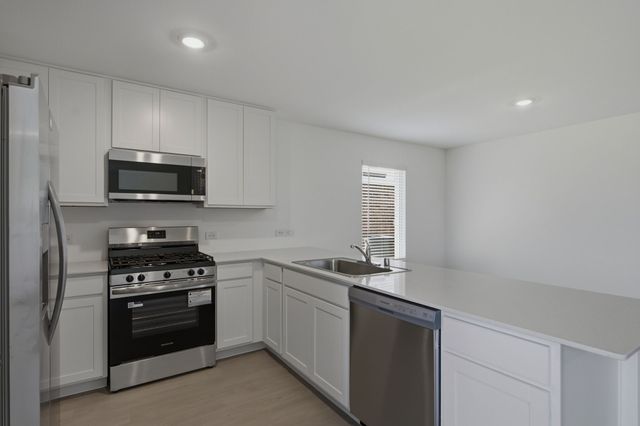 2536 Farrier Lane, Aubrey, TX 76227