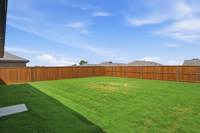 2536 Farrier Lane, Aubrey, TX 76227