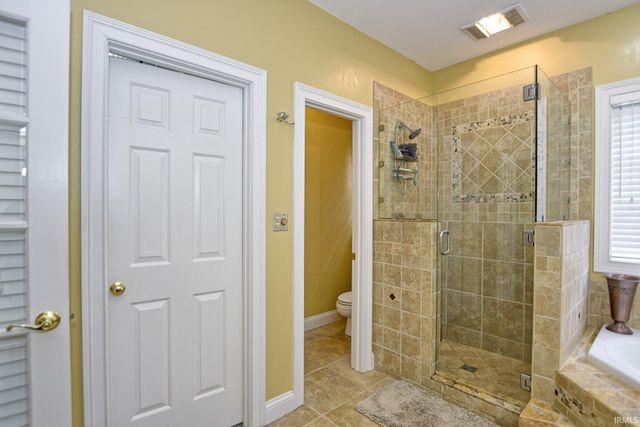 4602 Brighton Court, Newburgh, IN 47630