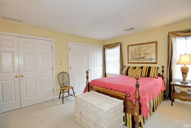 4602 Brighton Court, Newburgh, IN 47630