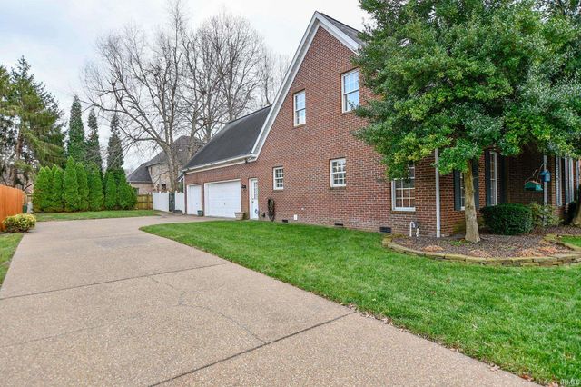 4602 Brighton Court, Newburgh, IN 47630