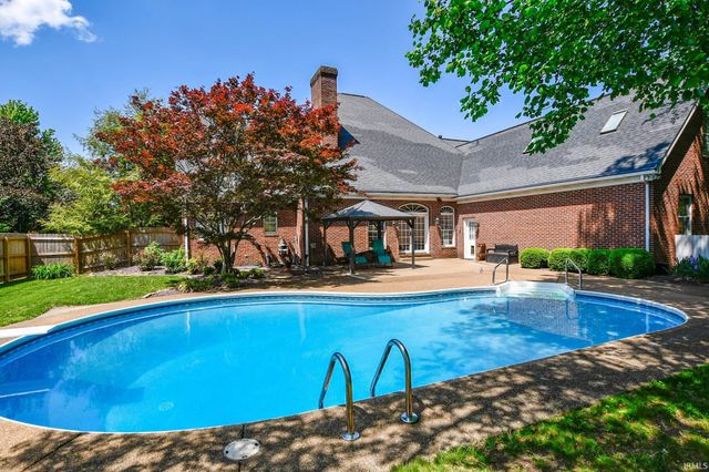 4602 Brighton Court, Newburgh, IN 47630