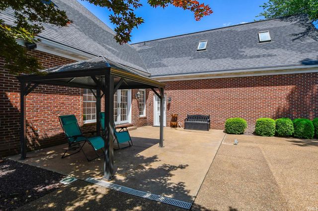 4602 Brighton Court, Newburgh, IN 47630