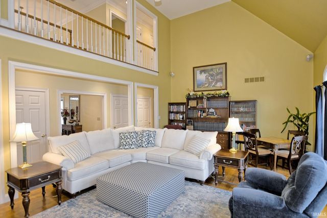 4602 Brighton Court, Newburgh, IN 47630