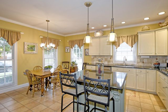 4602 Brighton Court, Newburgh, IN 47630