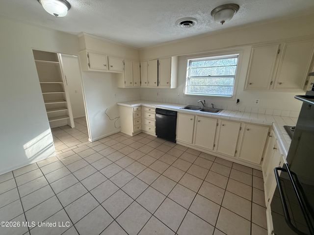 335 Valley Vista Drive, 335, Jackson, MS 39211