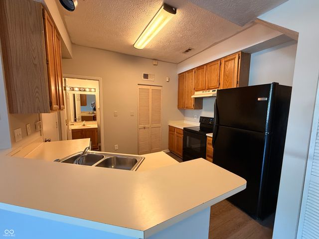 803 Coyote Drive APT C, Indianapolis, IN 46214