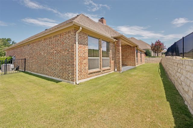 11049 Hawkins Home Boulevard, Benbrook, TX 76126