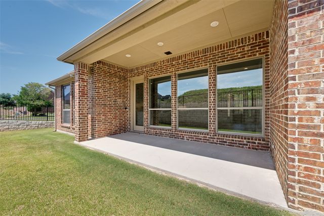 11049 Hawkins Home Boulevard, Benbrook, TX 76126