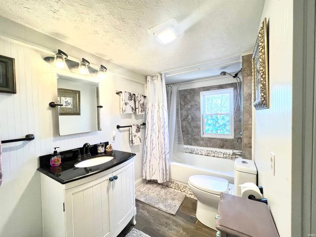 19100 Owensville Road, Haubstadt, IN 47639