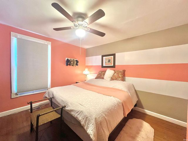 19100 Owensville Road, Haubstadt, IN 47639