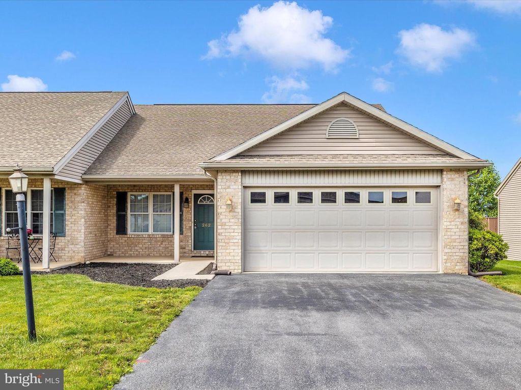262 LANTERN LANE, Chambersburg, PA 17201