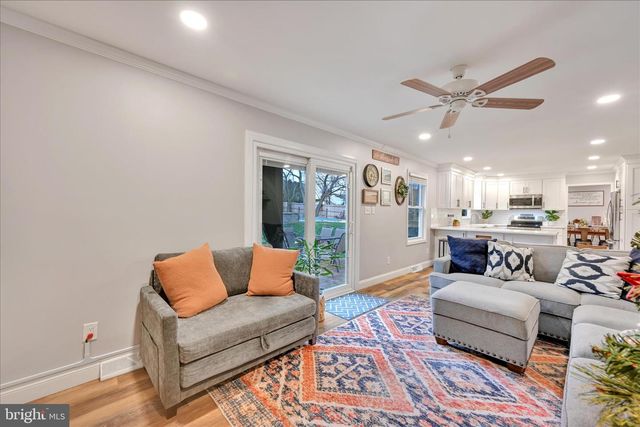 70 BROOKFIELD DR, Ephrata, PA 17522