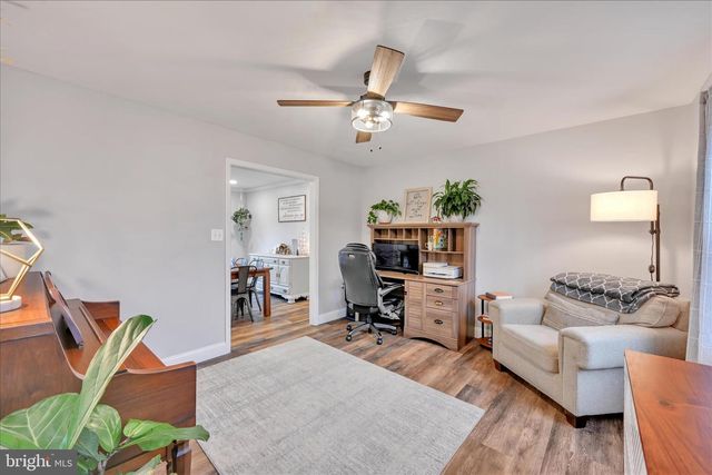 70 BROOKFIELD DR, Ephrata, PA 17522