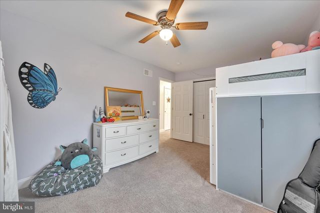 70 BROOKFIELD DR, Ephrata, PA 17522