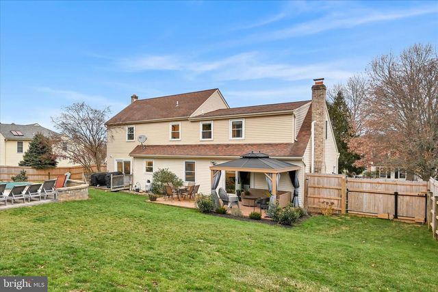 70 BROOKFIELD DR, Ephrata, PA 17522