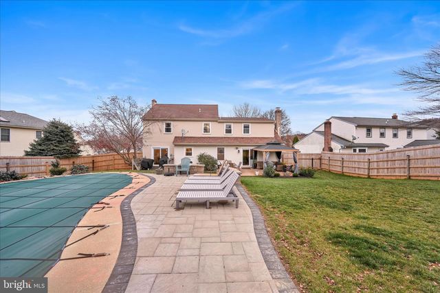 70 BROOKFIELD DR, Ephrata, PA 17522